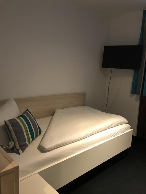Die Krone - Hotel Garni Kirchzarten Luaran gambar