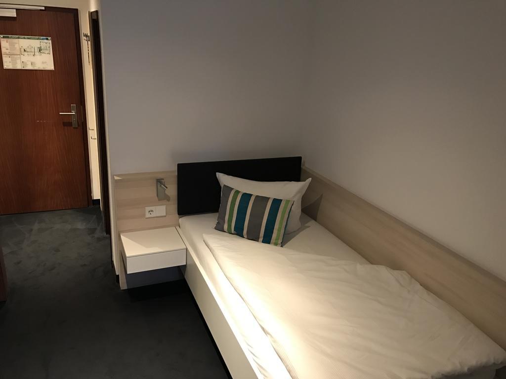 Die Krone - Hotel Garni Kirchzarten Luaran gambar